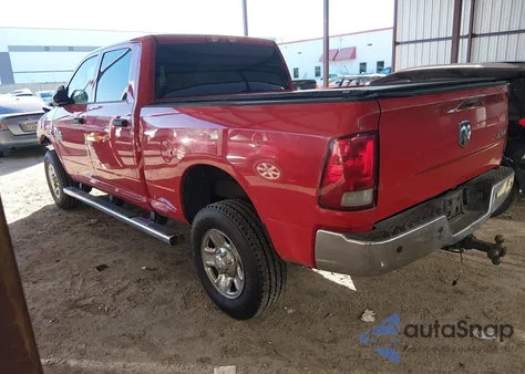 2017 Ram 2500 Tradesman 4X4 6'4 Box z USA, uszkodzony, nr VIN 3C6UR5CL6HG553955